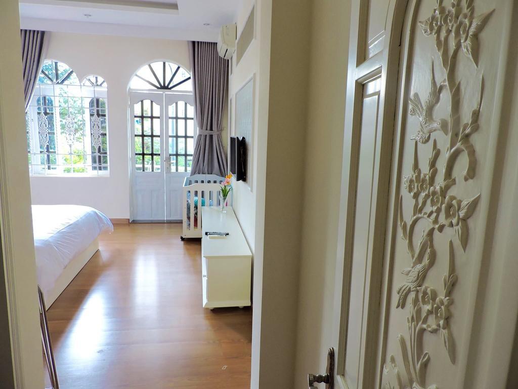 Chez Lotus Hotel Ho Chi Minh City Exterior photo