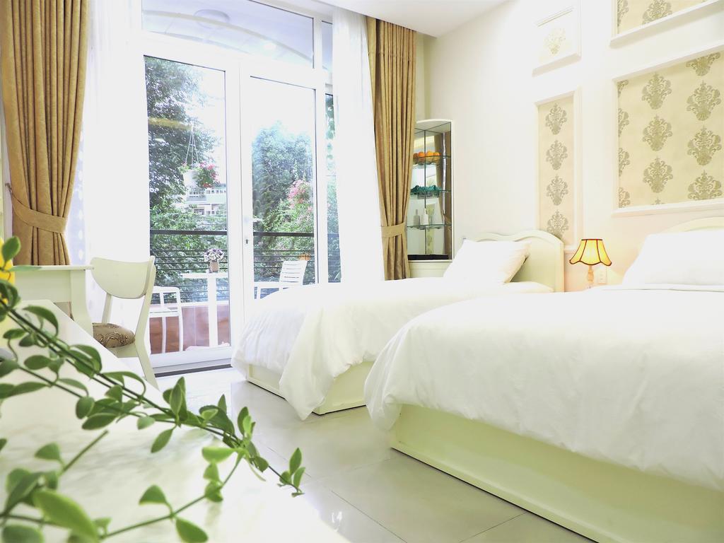 Chez Lotus Hotel Ho Chi Minh City Exterior photo